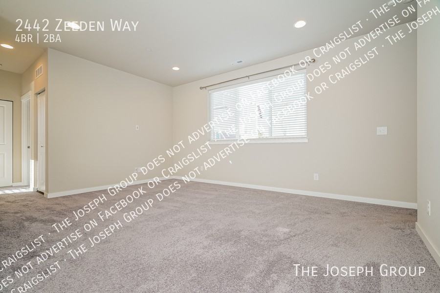 2442 Zeeden Way - Photo 5 of 33