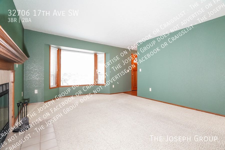 32706 17th Ave Sw - Photo 3 of 31