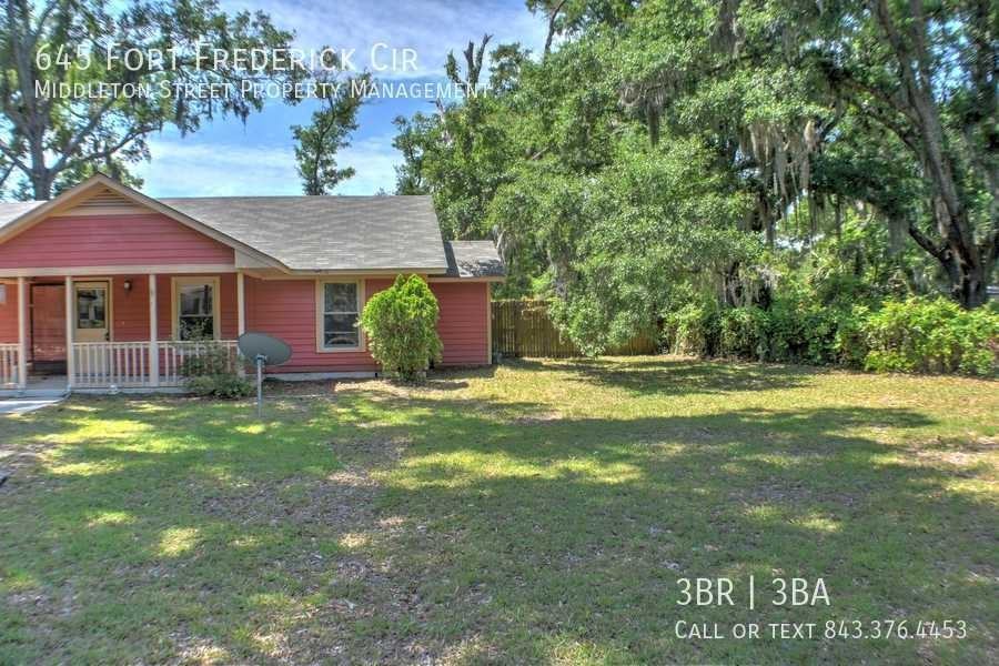 645 Fort Frederick Cir - Photo 4 of 36