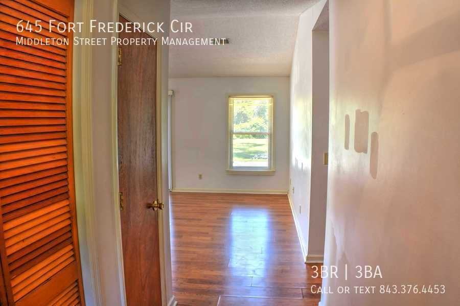 645 Fort Frederick Cir - Photo 5 of 36