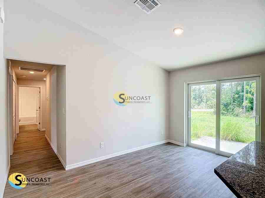 11933 Braddock Rd - Photo 7 of 22