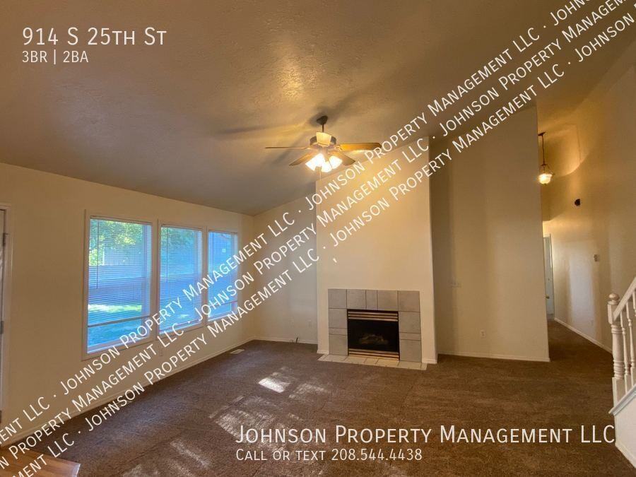 914 S 25th St - Photo 5 of 19