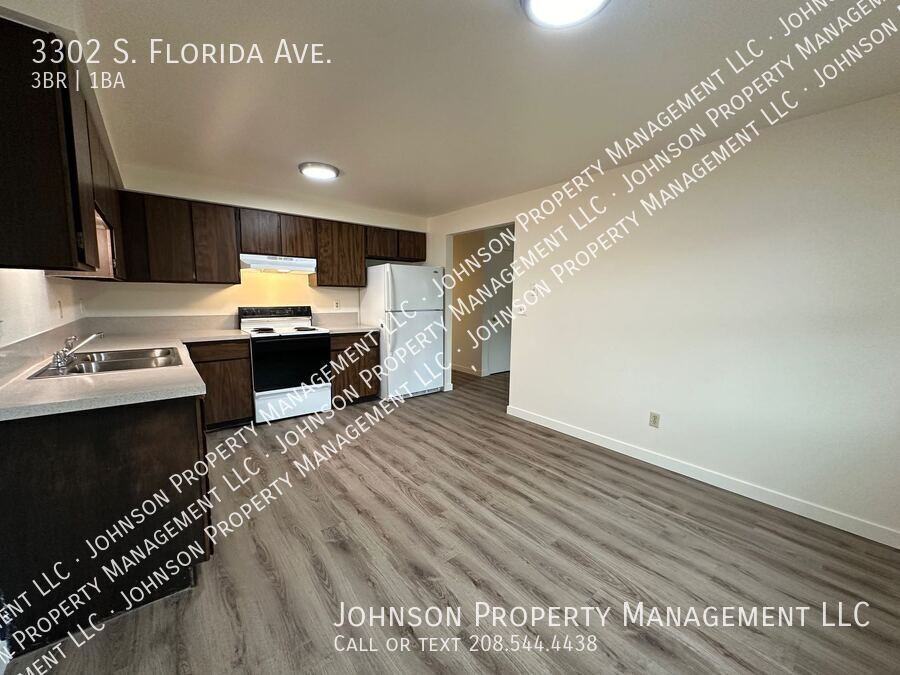 3302 S Florida Ave - Photo 2 of 13