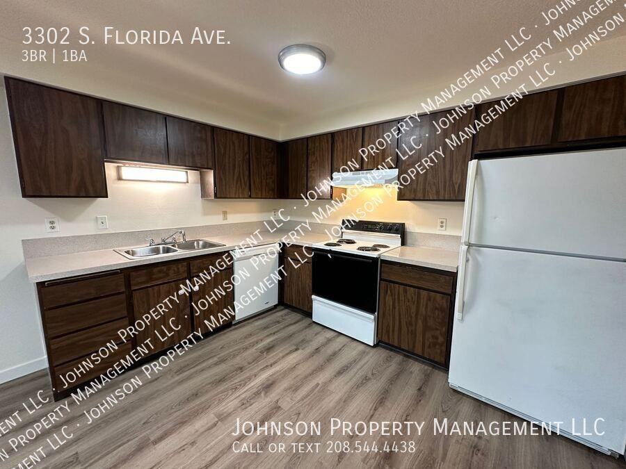 3302 S Florida Ave - Photo 4 of 13