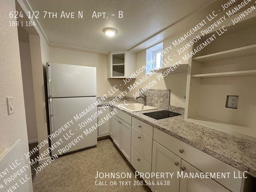 624 1/2 7th Ave N #B - Photo 7 of 14