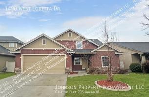 featured image of 1490 W Loretta St