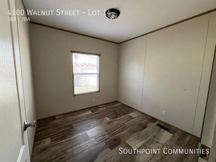 4100 Walnut St - Photo 7 of 11