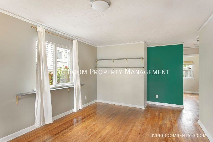 6118 Se Reedway St - Photo 4 of 14