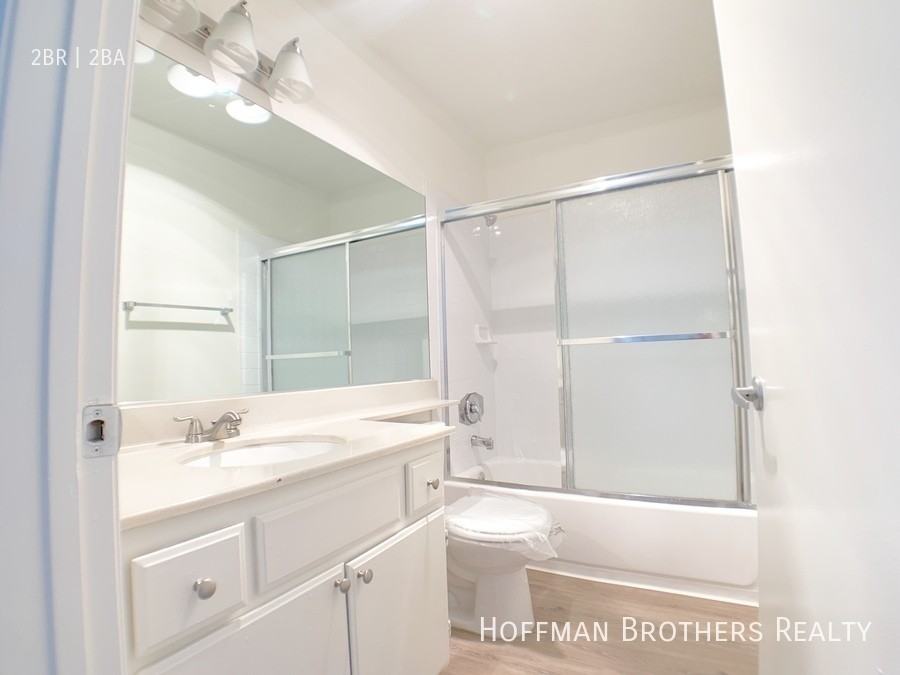 11917 Culver Blvd #302 - Photo 6 of 8