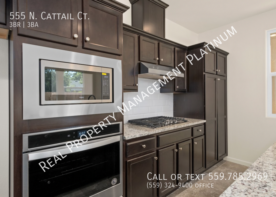 555 N Cattail Ct - Photo 4 of 25