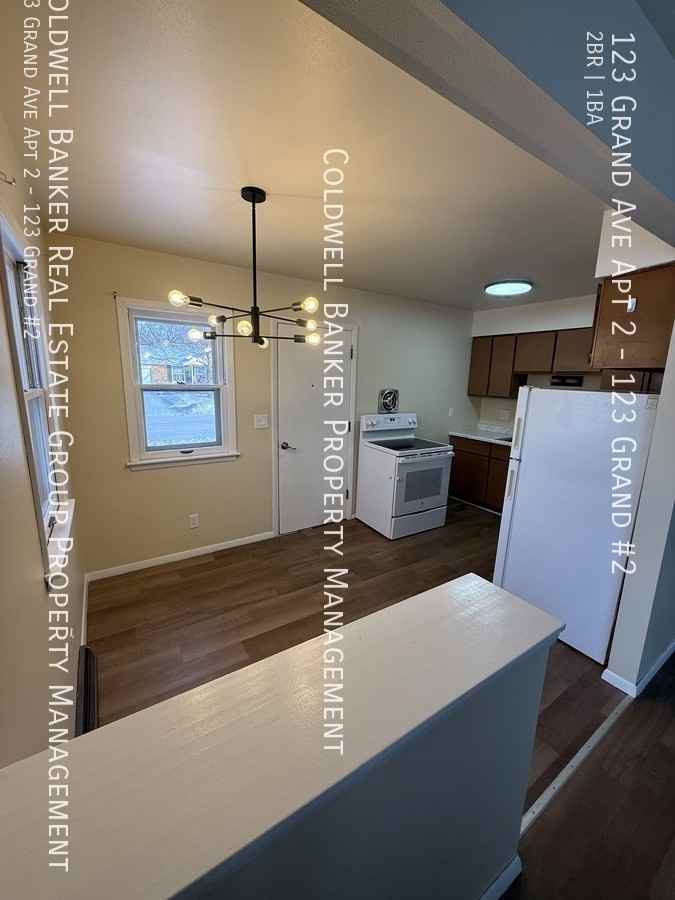 123 Grand Ave Apt 2 #123GRAND2 - Photo 3 of 10