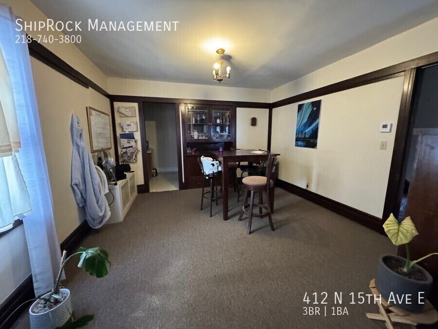 412 N 15th Ave E - Photo 5 of 11