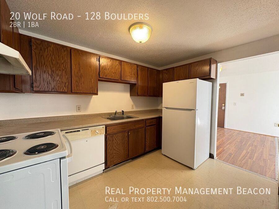 20 Wolf Rd - Photo 4 of 7