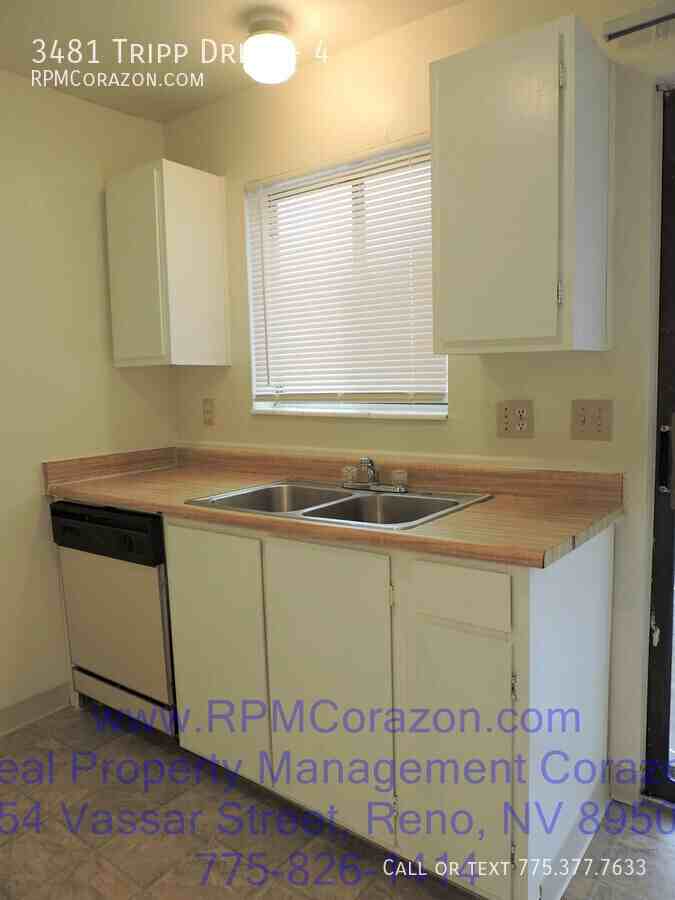 3481 Tripp Dr #4 - Photo 6 of 11