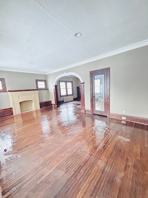 1917 Newton Ave N #FL1 - Photo 2 of 22