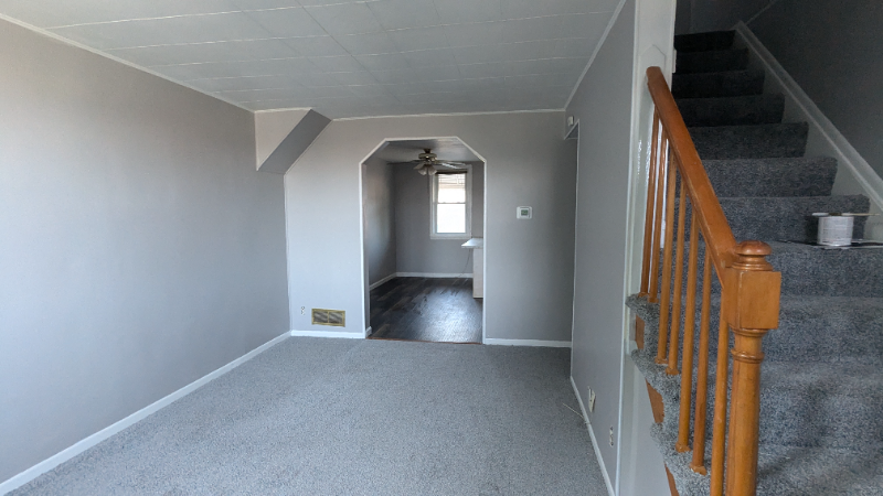 1048 Parksley Ave - Photo 3 of 20