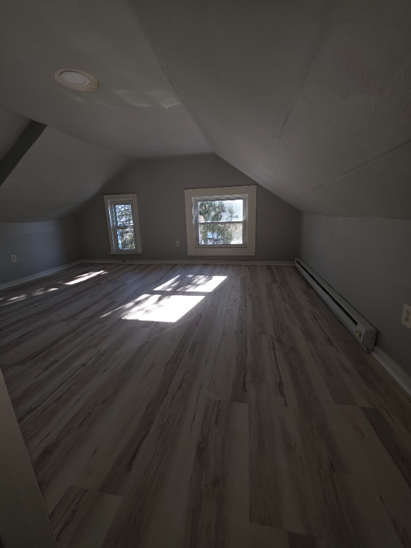 2418 State St #4 - Photo 6 of 9