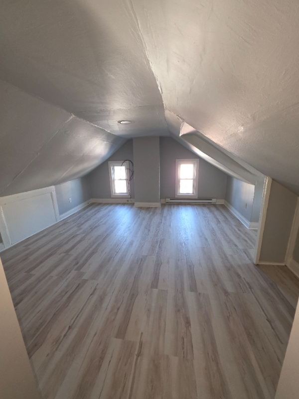 2418 State St #4 - Photo 7 of 9