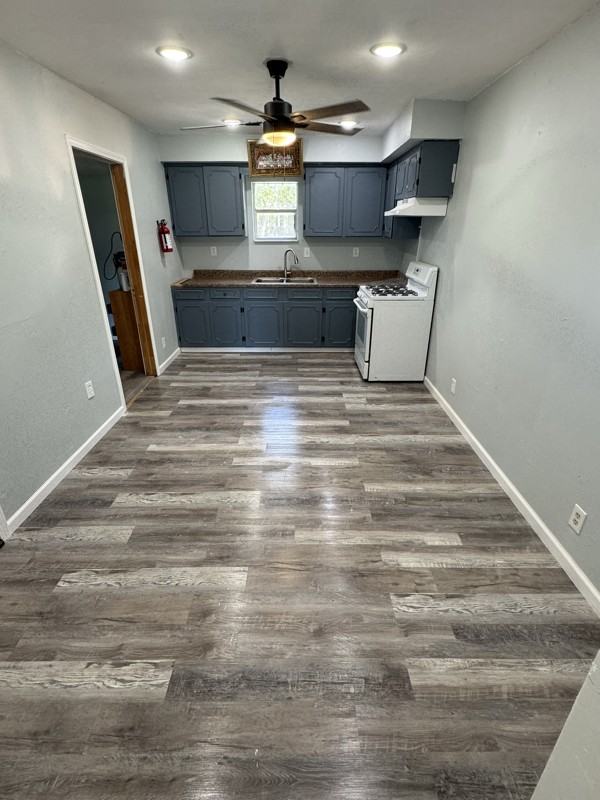 504 2nd St - Photo 3 of 12