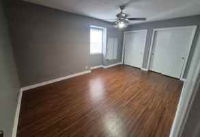 featured image of 14 S Lafayette St #6