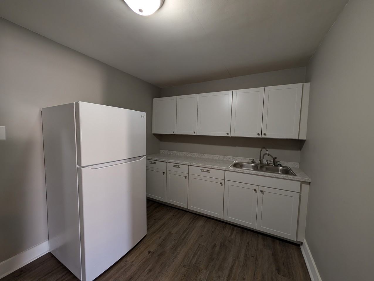 56 1/2 W Main St #A - Photo 3 of 10