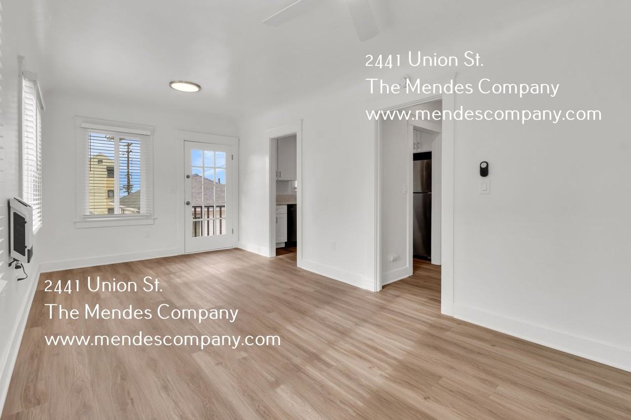 2441 Union St - Photo 4 of 25