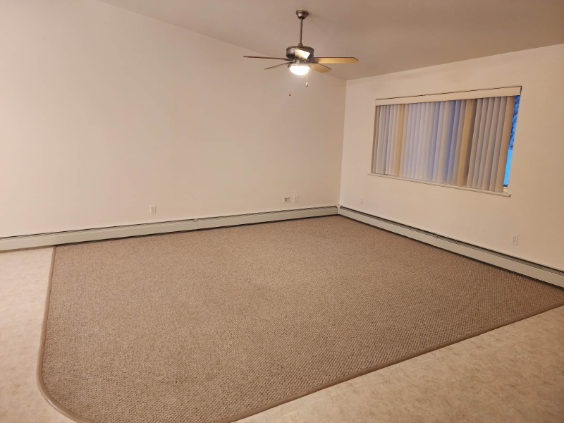 771 Turner Dr - Photo 4 of 15