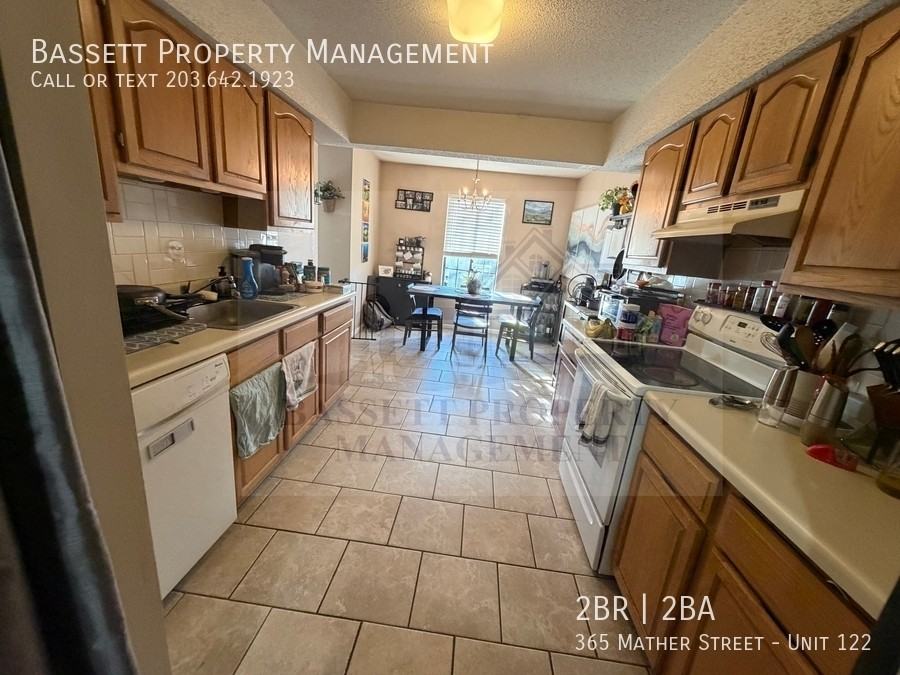 365 Mather St Apt 122 - Photo 4 of 17