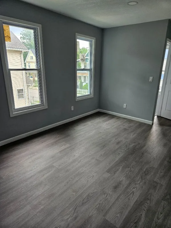 1002 E 76th St #UP - Photo 3 of 5