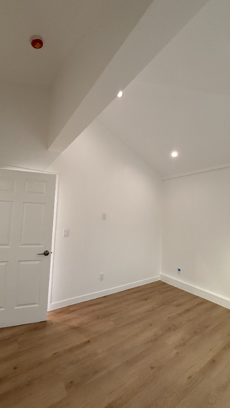 10548 1/2 Stonybrook Ave - Photo 7 of 13