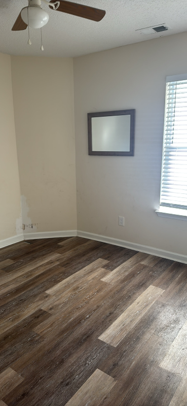 7337 Leghorn St - Photo 5 of 15