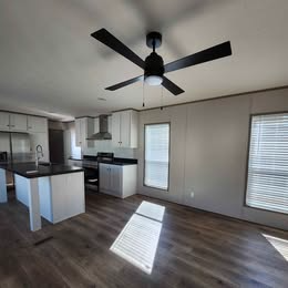 161 Sawyer St - Photo 4 of 10