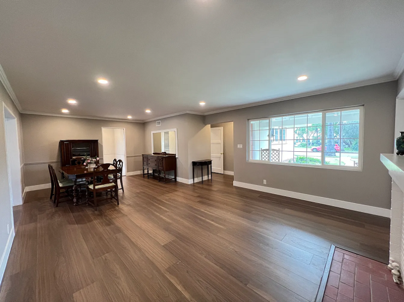 139 E Dexter St - Photo 2 of 20