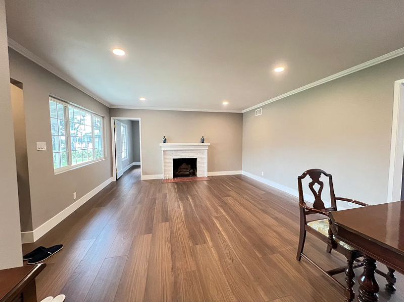 139 E Dexter St - Photo 3 of 20