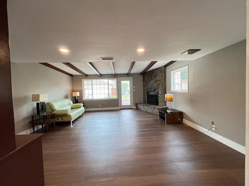 139 E Dexter St - Photo 6 of 20