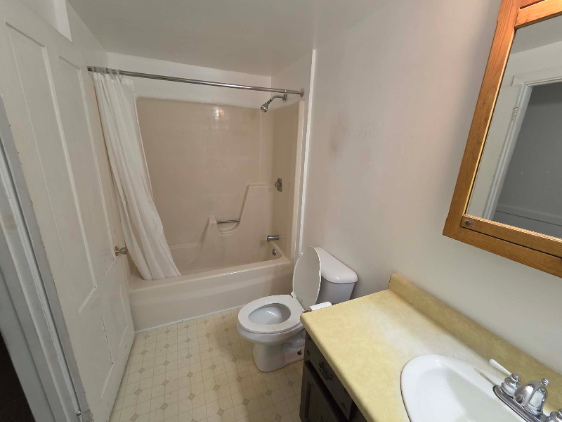 304 Us #2 - Photo 4 of 12