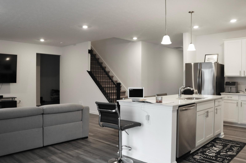 313 Cape May Dr - Photo 3 of 16