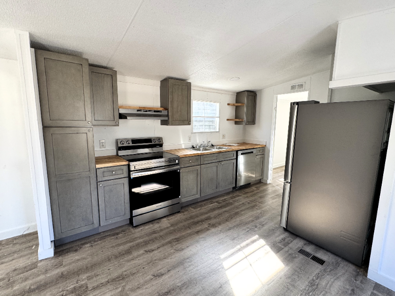 1430 Lanier Rd - Photo 2 of 10