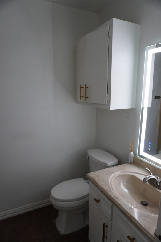 223 Michelle Dr - Photo 5 of 10