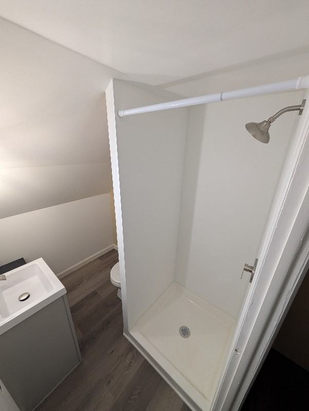 256 Sargent Rd #B - Photo 3 of 5