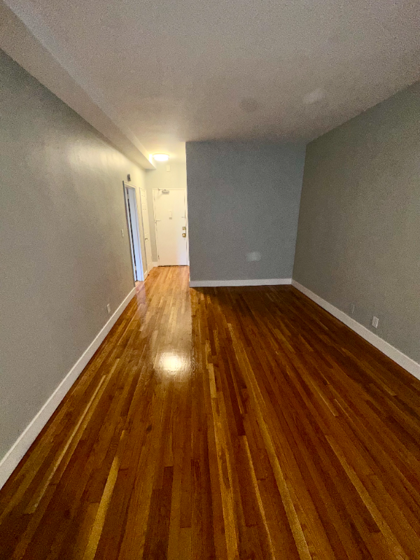 85 Easton Ave #2A - Photo 2 of 9