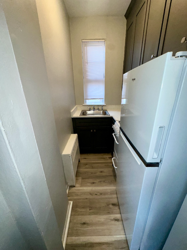 85 Easton Ave #2A - Photo 4 of 9