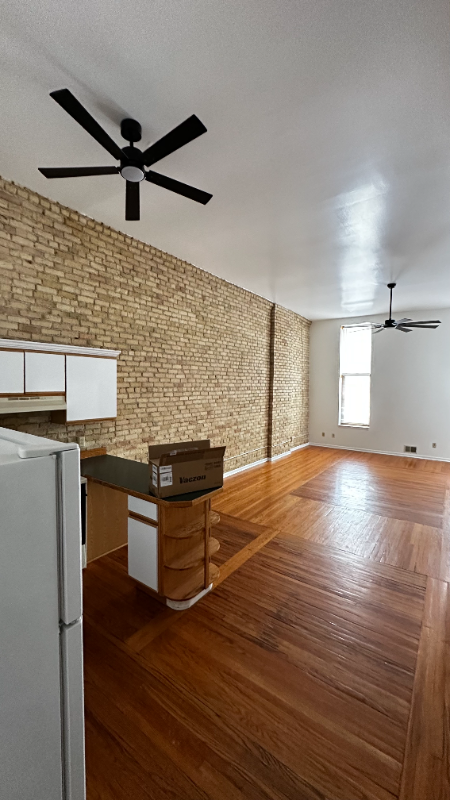 201 N Hamilton St #2 - Photo 2 of 4