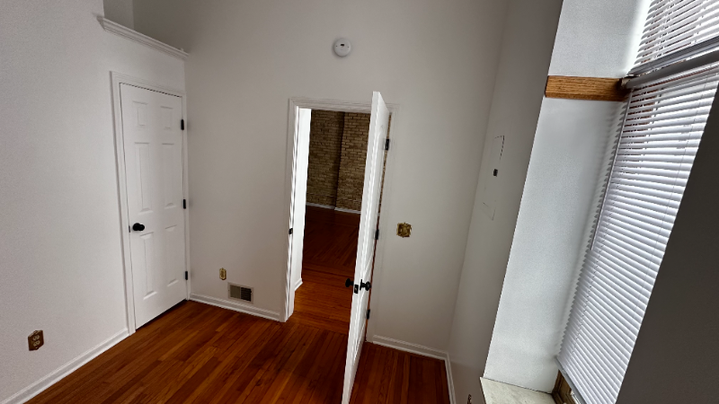 201 N Hamilton St #2 - Photo 4 of 4