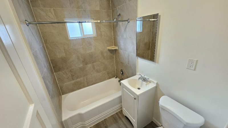 1120 E Fairview Blvd #1120 - Photo 7 of 19