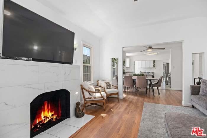 612 W 105th St - Photo 2 of 13