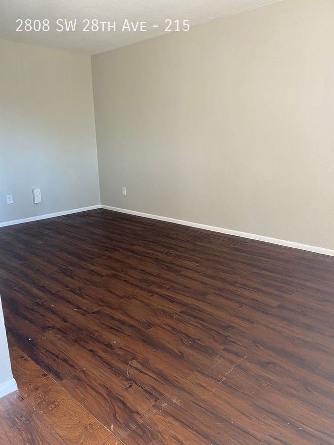 2808 Sw 28th Ave #215 - Photo 3 of 10