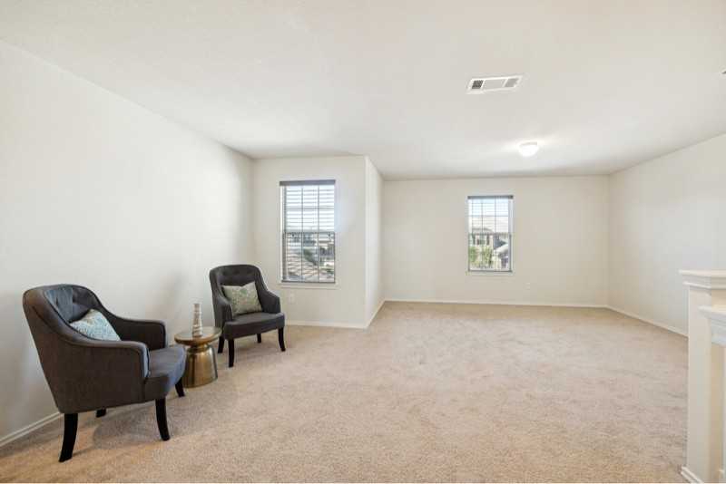 1606 Avocet Way - Photo 7 of 15