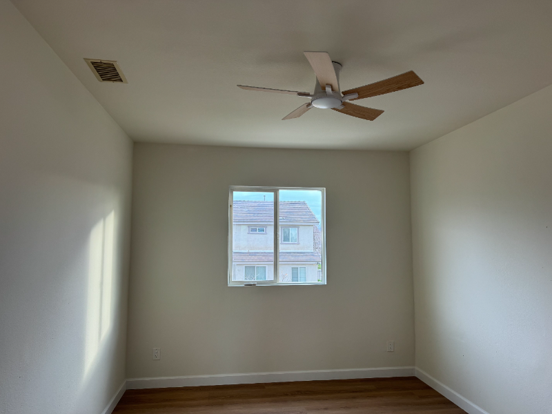 3048 San Luis Dr - Photo 6 of 8