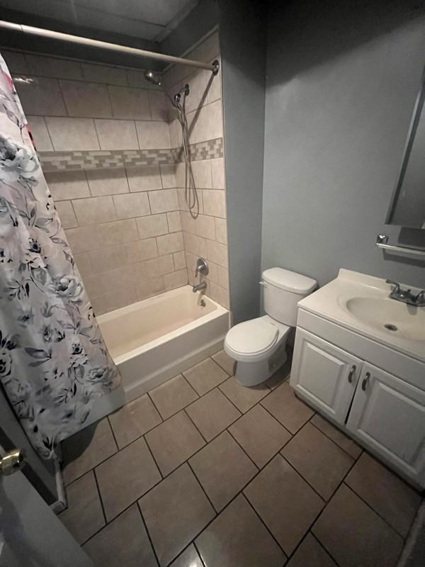 213 S Harrison St #1 - Photo 5 of 8